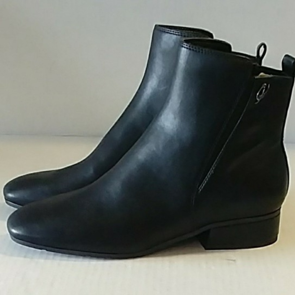 Comfort Black Ankle Boots! Booties! EUC!
